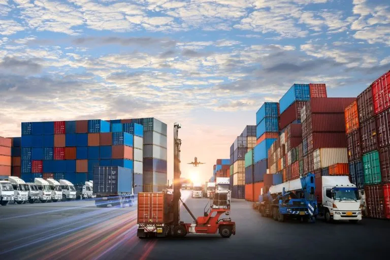 Márciustól új szabályok lépnek életbe az import eljárások és a vámjogi képviselet terén